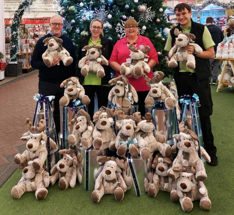 Haskins Garden Centre spreads Christmas cheer to children in