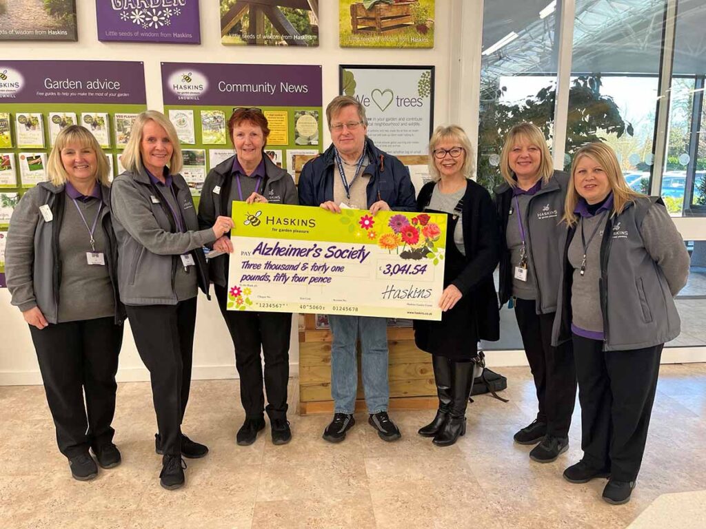 haskins-snowhill-alzheimer's-society-cheque-handover haskins-snowhill-alzheimer's-society-cheque-handover